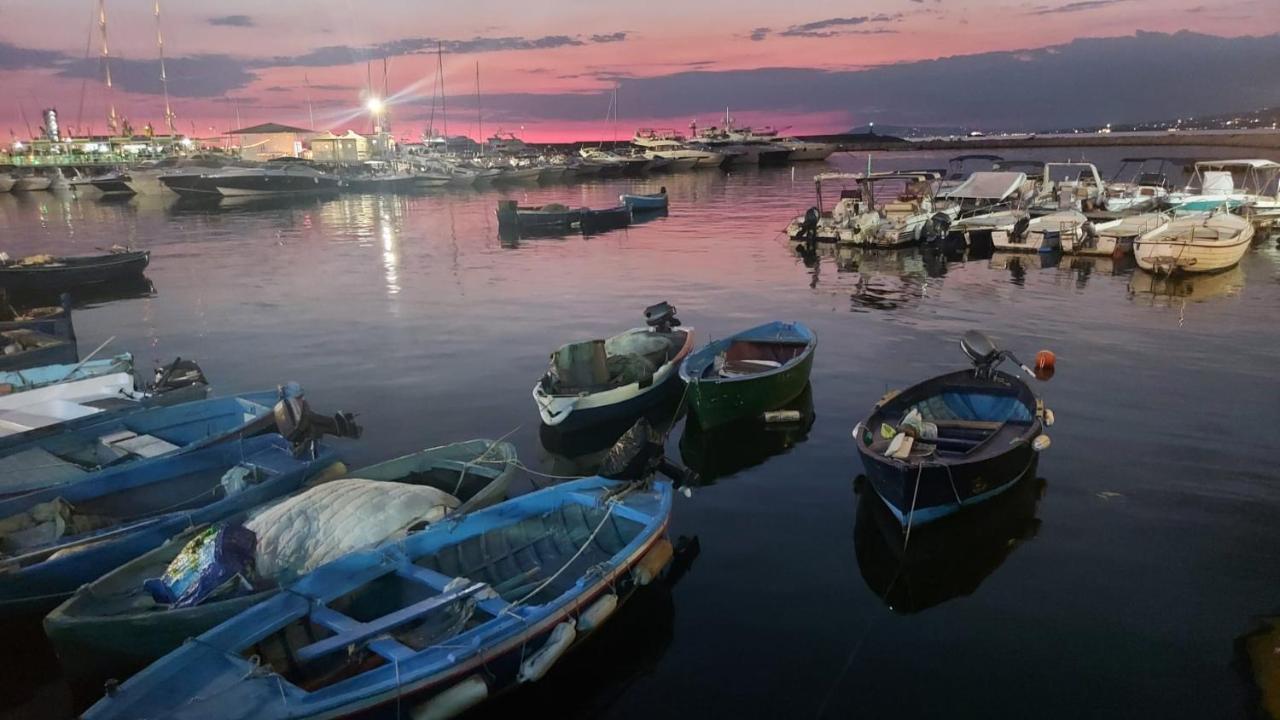 Bed and Breakfast Coraline Castellammare di Stabia Exterior foto